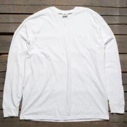 Undefeated Men UUUNNNDDD Long Sleeve Tee (white)